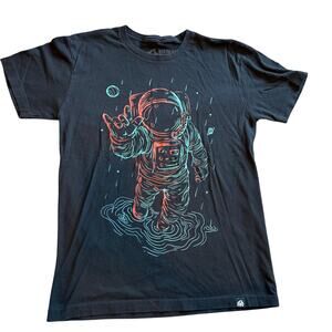 Into the Am Astro Pump TShirt Men’s size Small flex workout black tee PreOwned